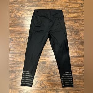 Addison Bay Pattinson Leggjngs